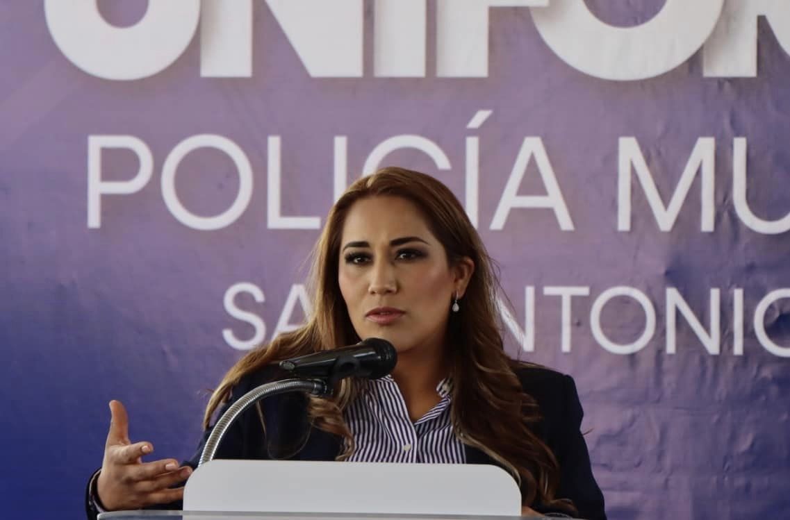 1668464750 427 Entregamos uniformes a nuestra policia municipal para que lo porten