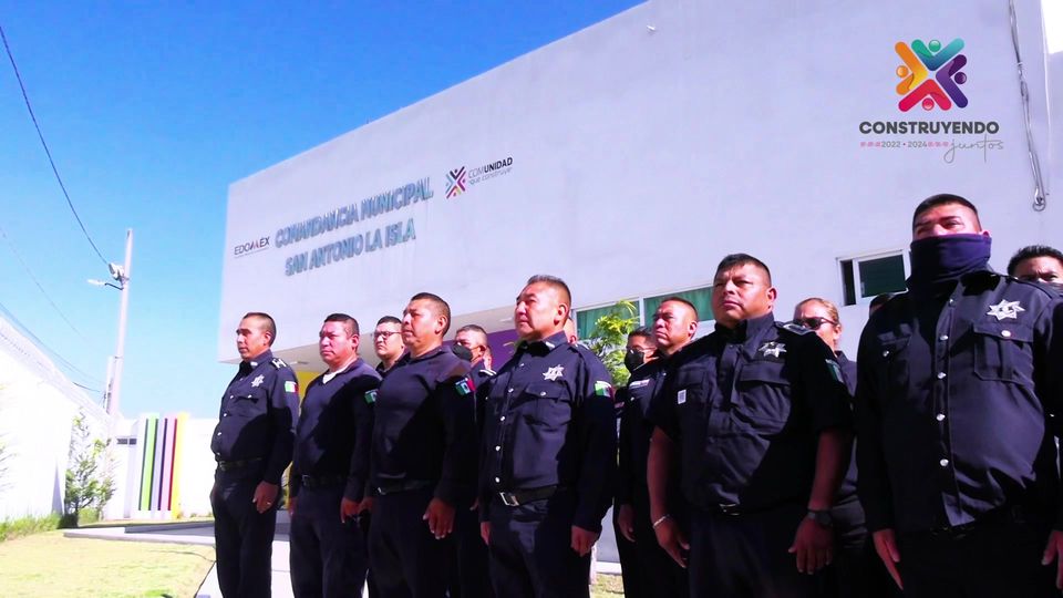 1668515917 Portar el uniforme de policia es un gran orgullo y