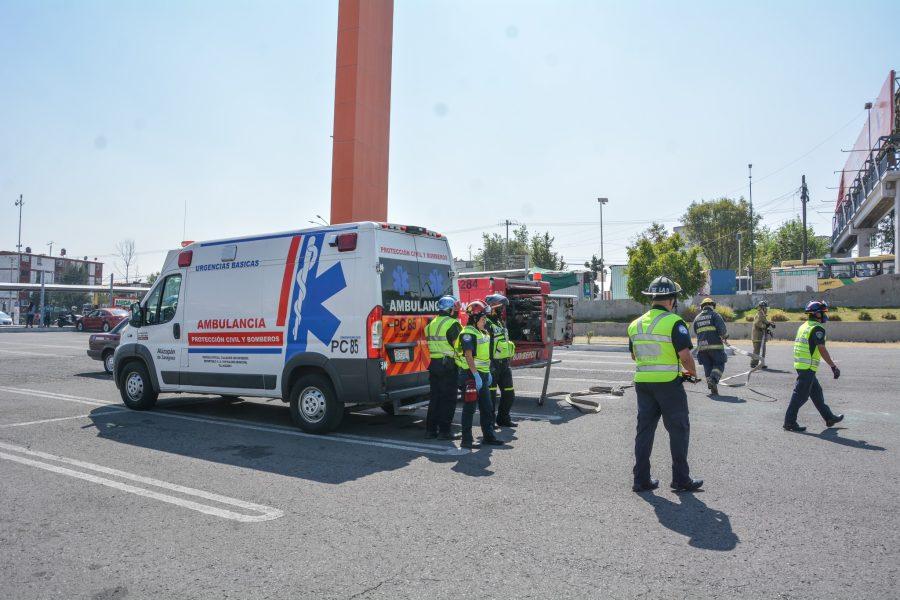 1668548288 30 Se apoya al Grupo Relampagos en traslado de paciente femenina