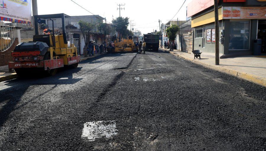 1668606798 568 En la colonia El Infiernillo avanzan los trabajos de repavimentacion