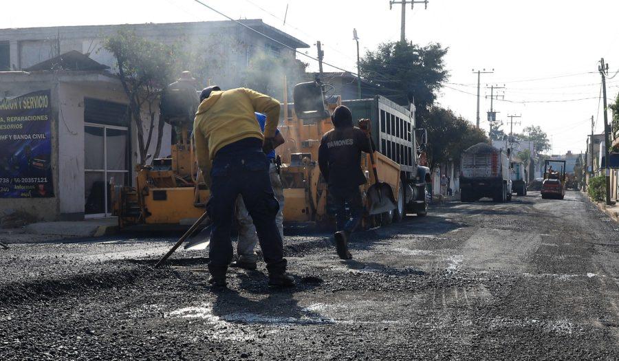 1668606798 997 En la colonia El Infiernillo avanzan los trabajos de repavimentacion