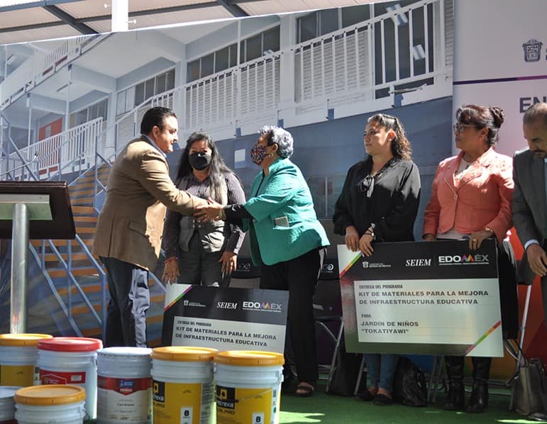 1668620640 538 18 escuelas de Nicolas Romero seran beneficiadas con los materiales