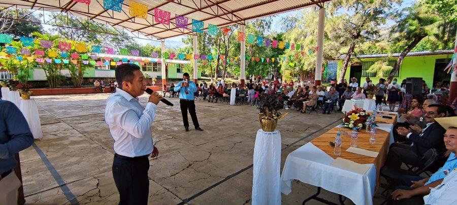 1668622612 932 Esta manana el Presidente Municipal Lic Obed Santos Rojo visito