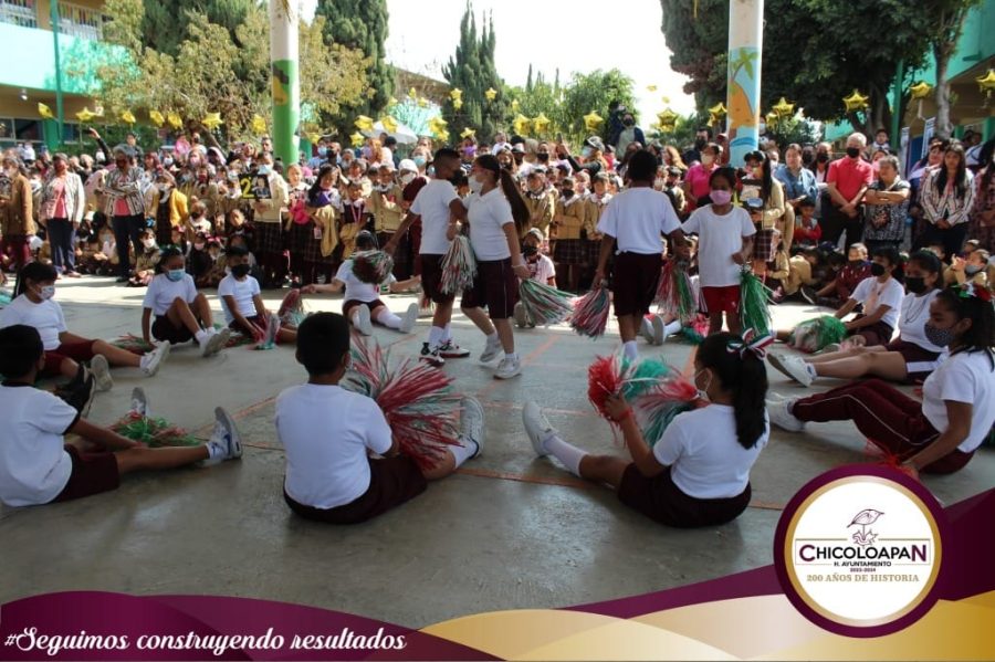 1668723589 590 Autoridades Municipales acudieron a la Escuela Primaria Salvador Diaz Miron