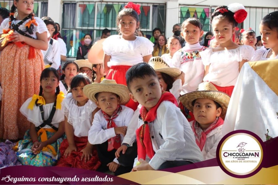 1668723589 5 Autoridades Municipales acudieron a la Escuela Primaria Salvador Diaz Miron