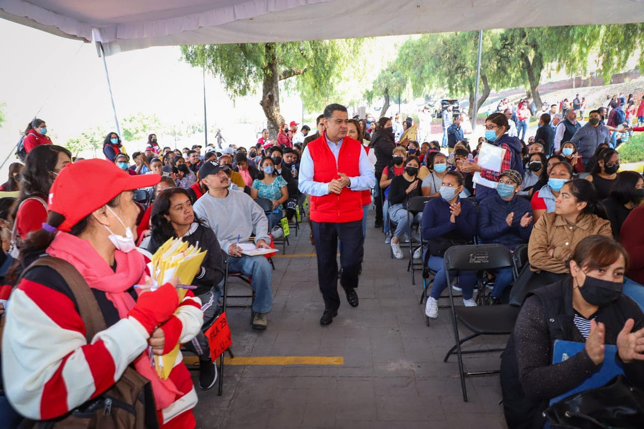 1668779157 462 Nuestro Presidente Municipal Tony Rodriguez continua haciendo entrega de la