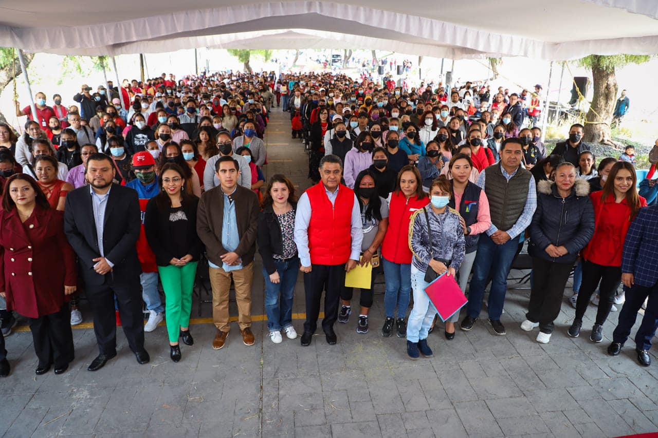 1668779157 588 Nuestro Presidente Municipal Tony Rodriguez continua haciendo entrega de la