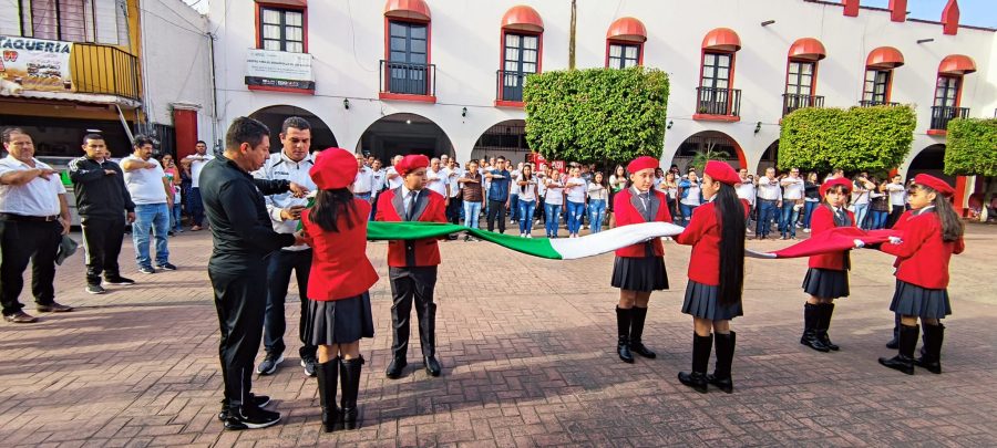 1668902308 824 En el marco del 112 aniversario de la Revolucion