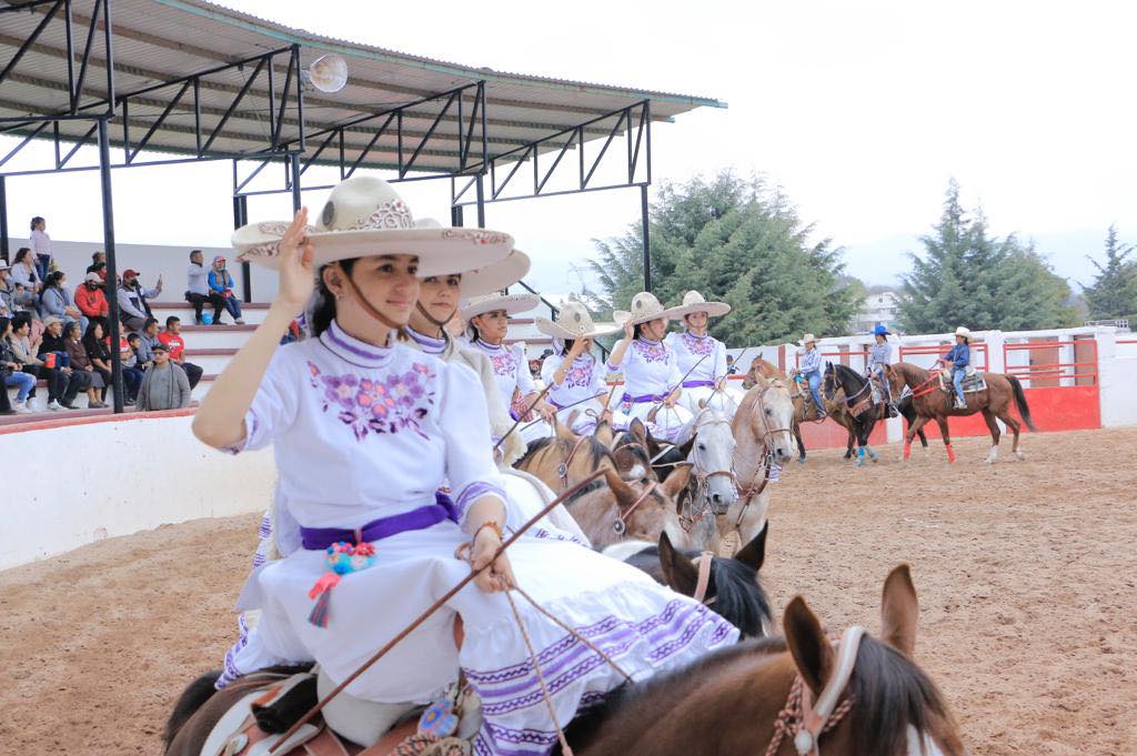 1668979597 817 ¡Ya inicio ¡Celebramos la feria de la escaramuza en Otzolotepec