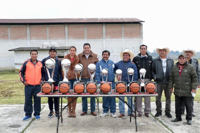 1669038496 El presidente municipal inauguro el torneo de basquetball Relampago en