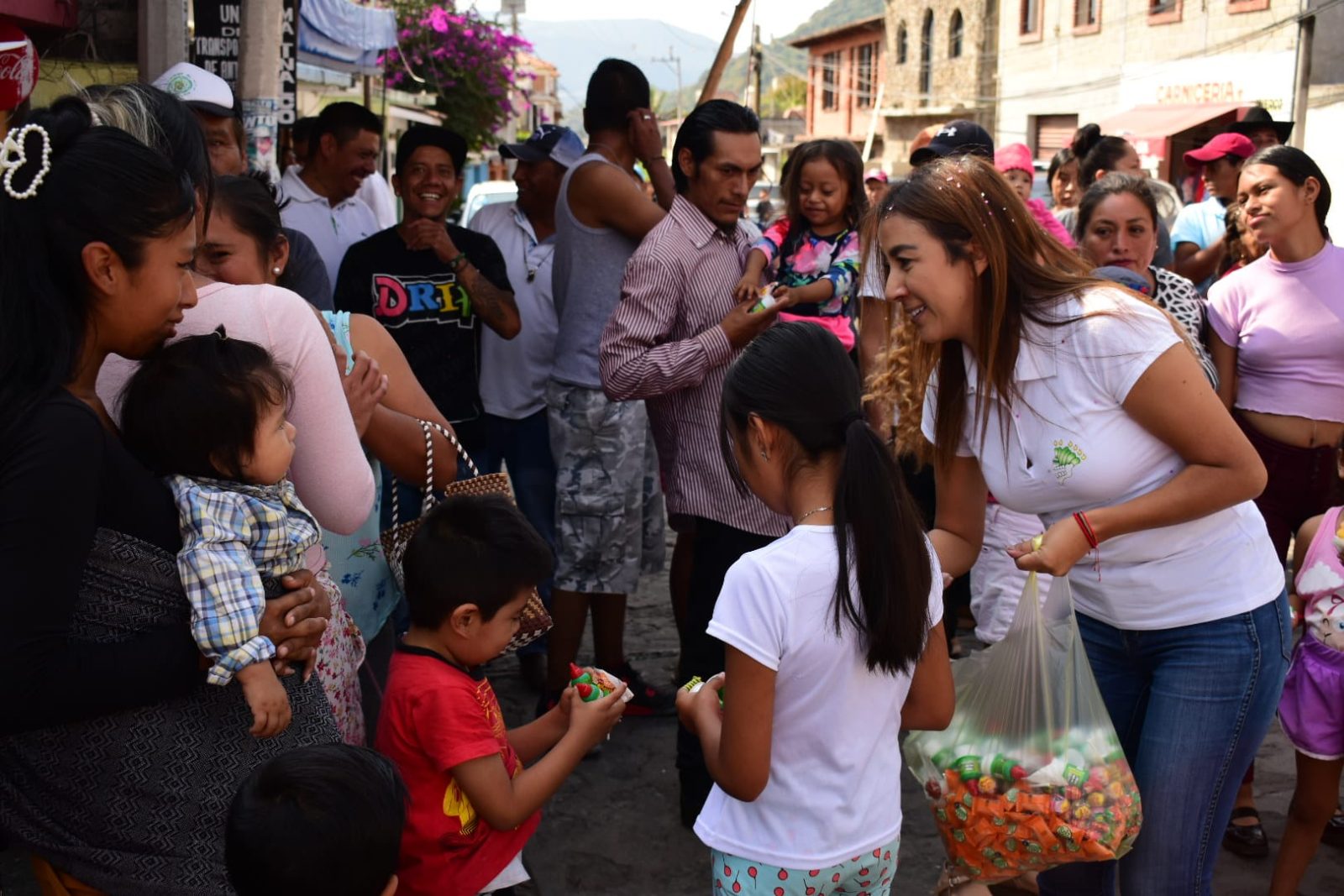 1669045452 857 Tradicional desfile del 20 de noviembre en Malinalco festejando el