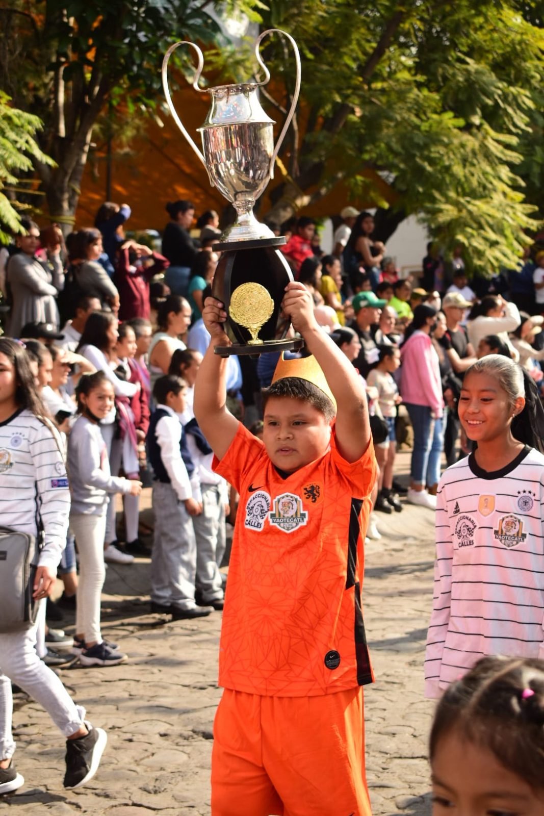 1669045452 945 Tradicional desfile del 20 de noviembre en Malinalco festejando el