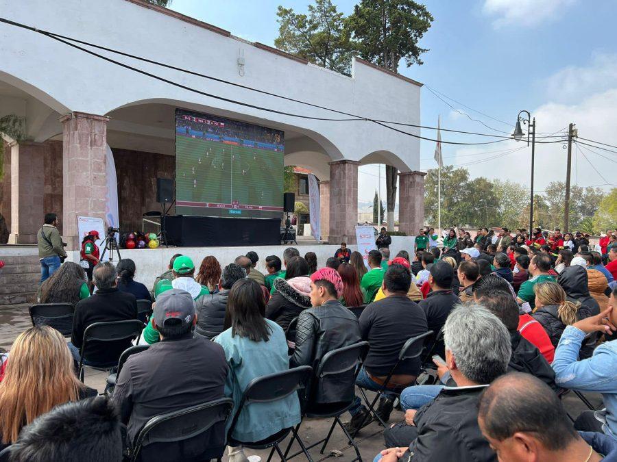 1669144449 294 ¡Asi estamos viviendo la emocion del mundial en el partido