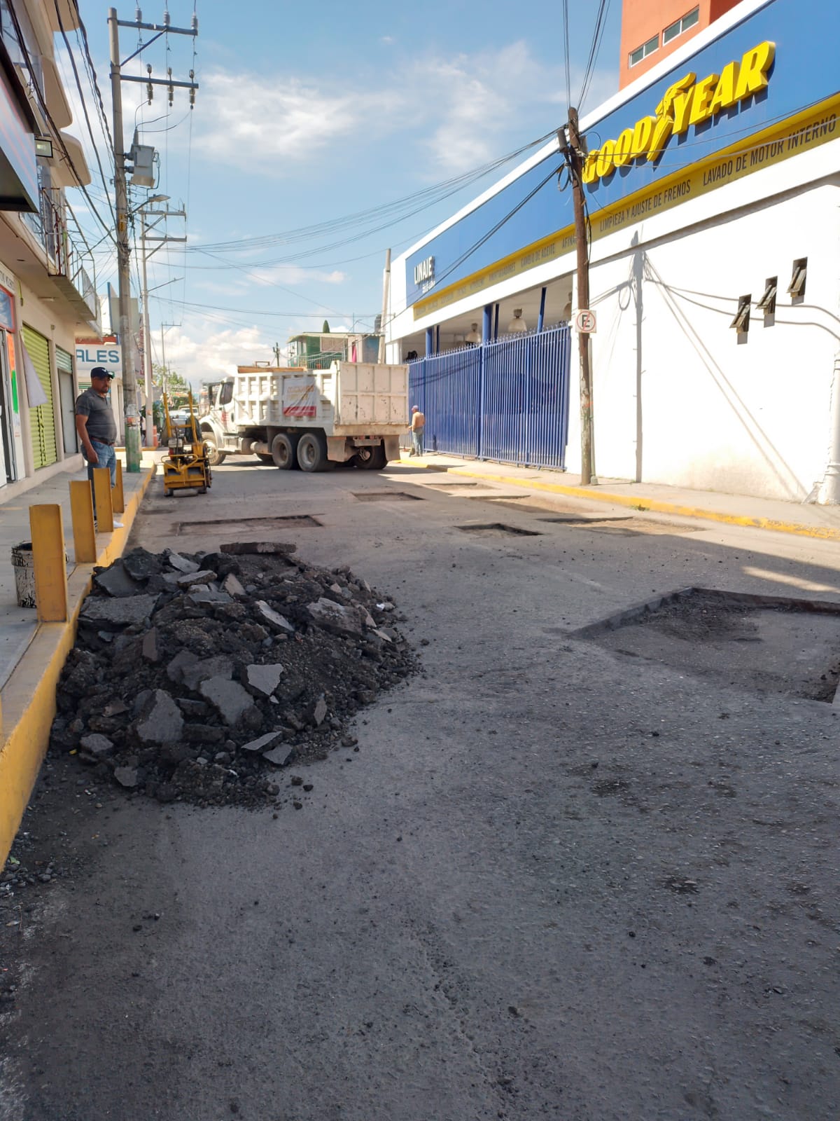 1669291545 874 Atendiendo las calles de nuestro municipio para mantenerlas en buen