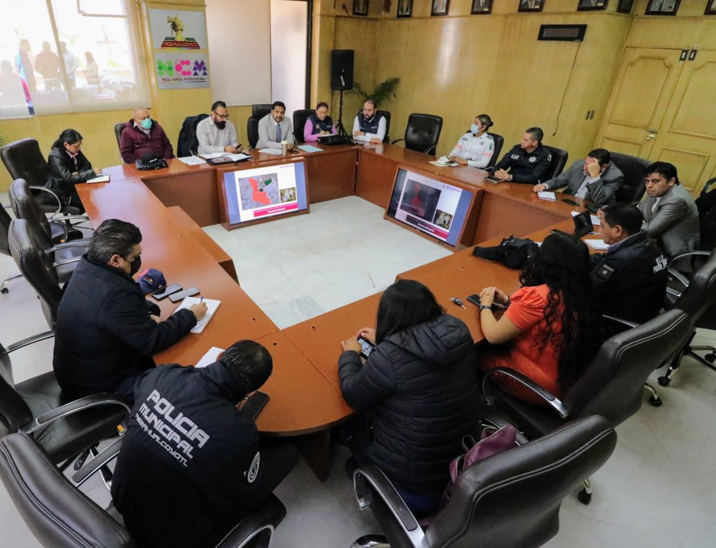 1669403308 629 Durante la mesa de construccion de paz y seguridad en