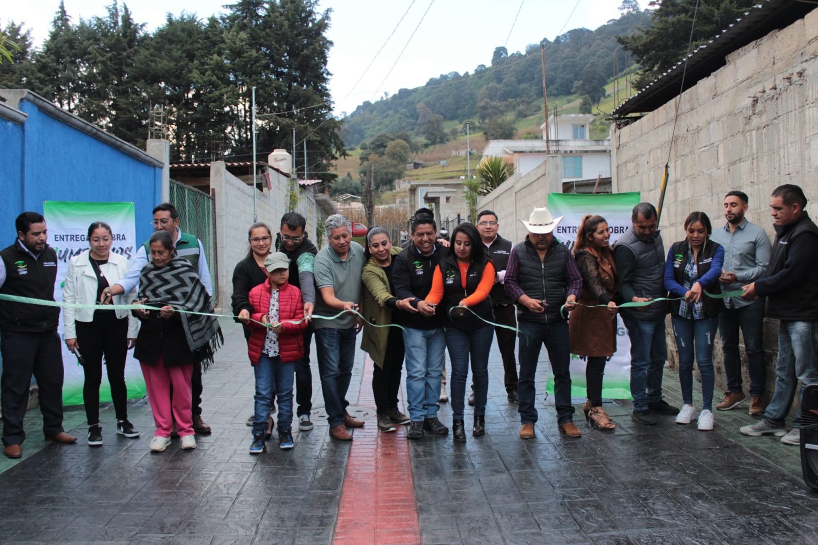 1669476400 105 ENTREGA DE OBRA DE PAVIMENTACION EN LA CABECERA MUNICIPAL