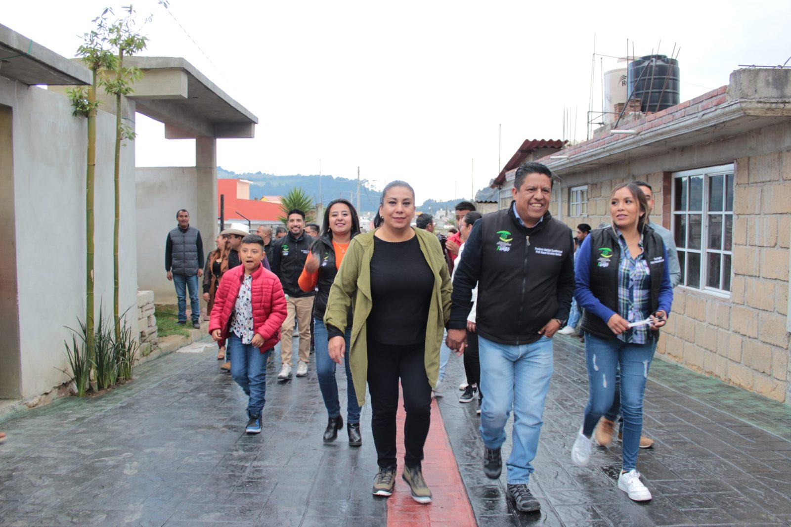 1669476400 438 ENTREGA DE OBRA DE PAVIMENTACION EN LA CABECERA MUNICIPAL