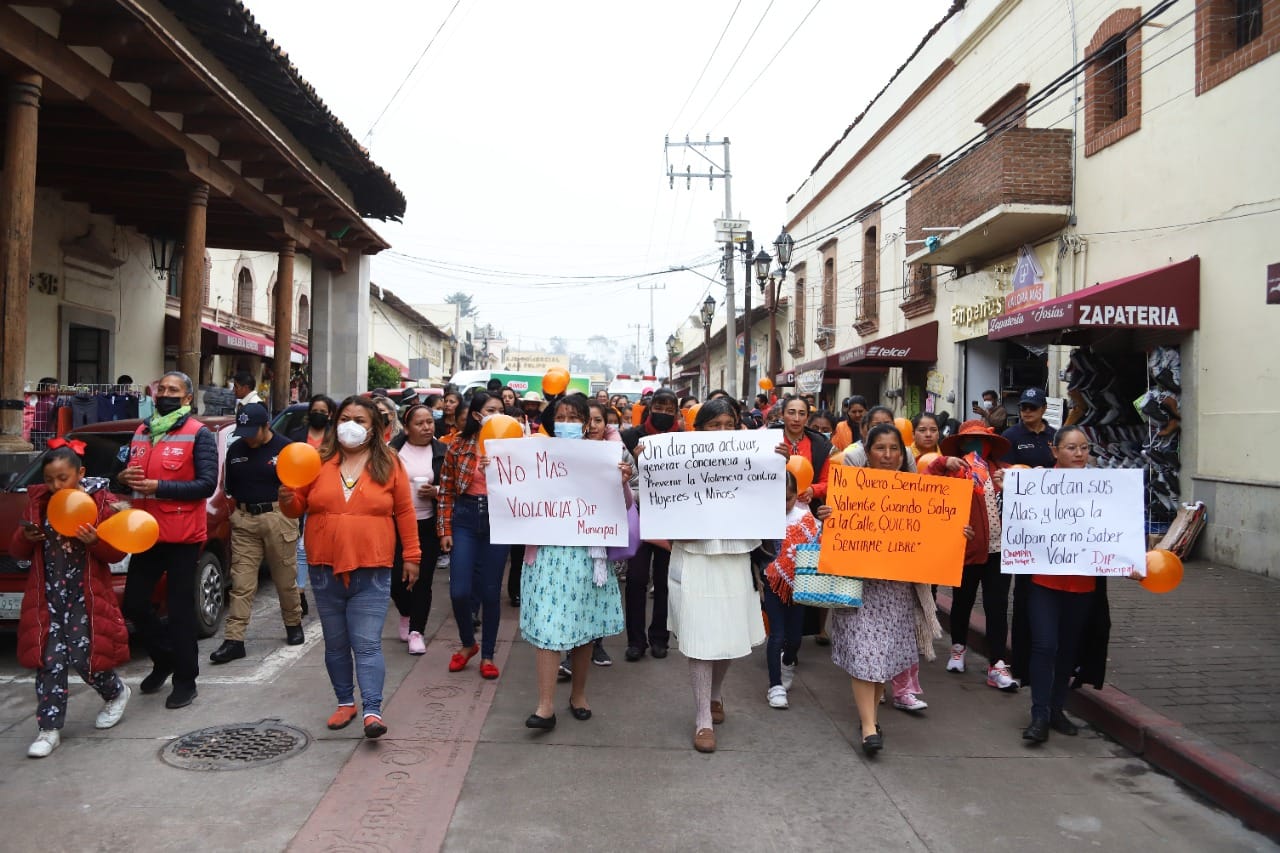 1669480449 416 Con el lema ¡No mas violencia si al respeto mujeres