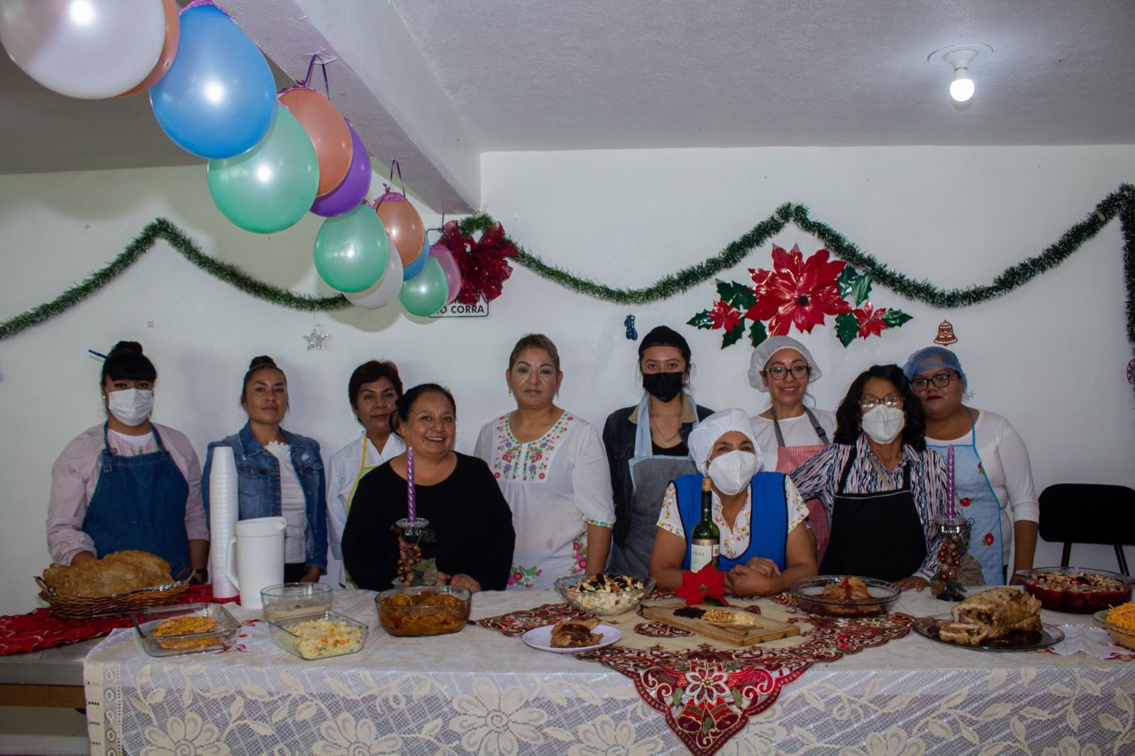 1669485730 Hoy las alumnas del curso Cenas Navidenas de la UCE