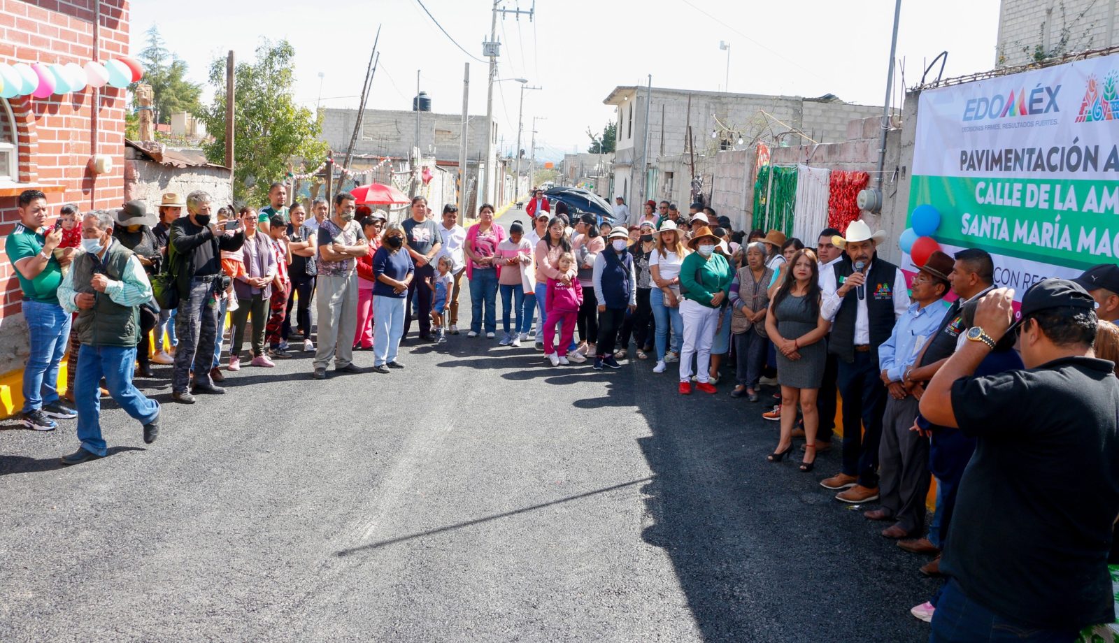 1669505301 153 Entrega de obra Calle Amistad Santa Maria