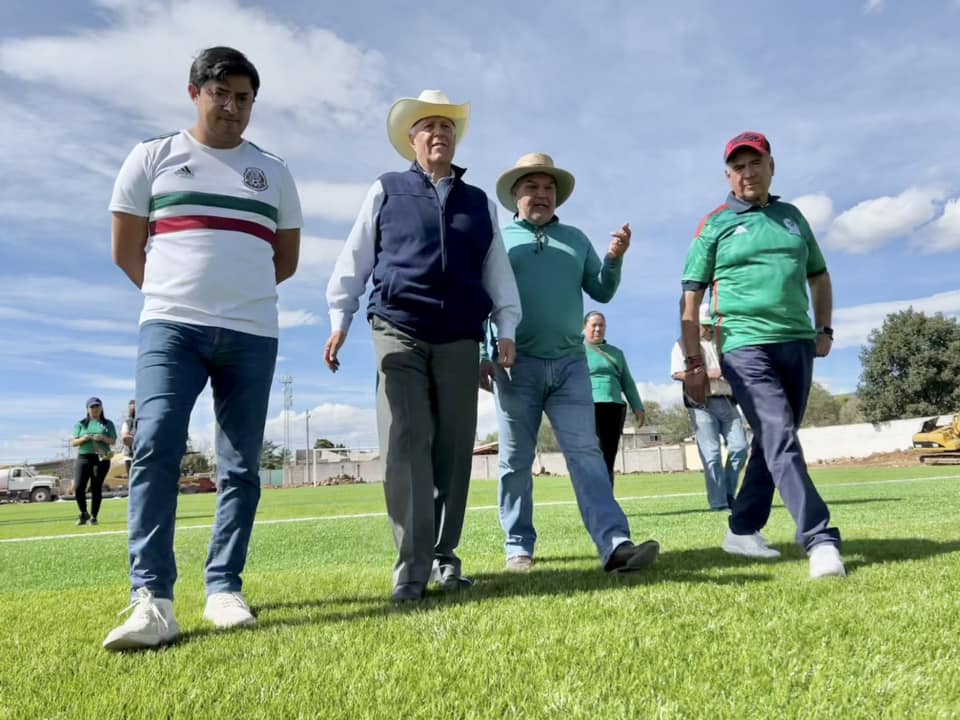 1669557067 913 Esta tarde el Presidente Jesus Cedillo Gonzalez en compania del