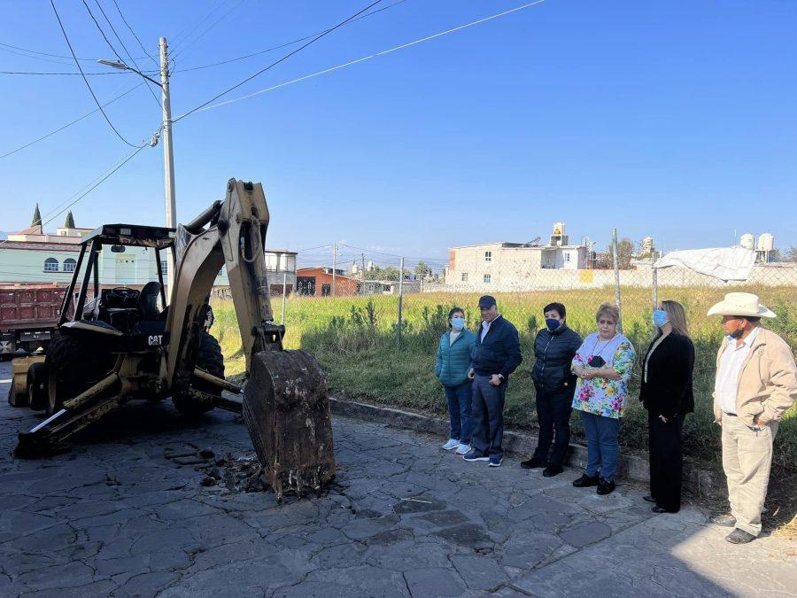 1669664526 687 En la Cabecera Municipal el Presidente Jesus Cedillo Gonzalez dio