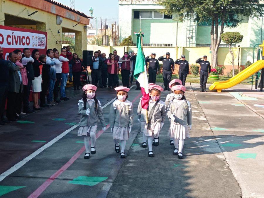 1669664645 465 Se llevo a cabo esta manana Honores a la Bandera