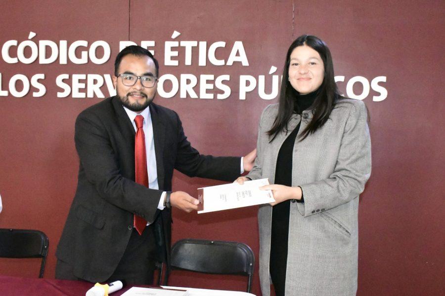 1669668791 710 Nuestros funcionarios recibieron sus Codigos de Etica de las y