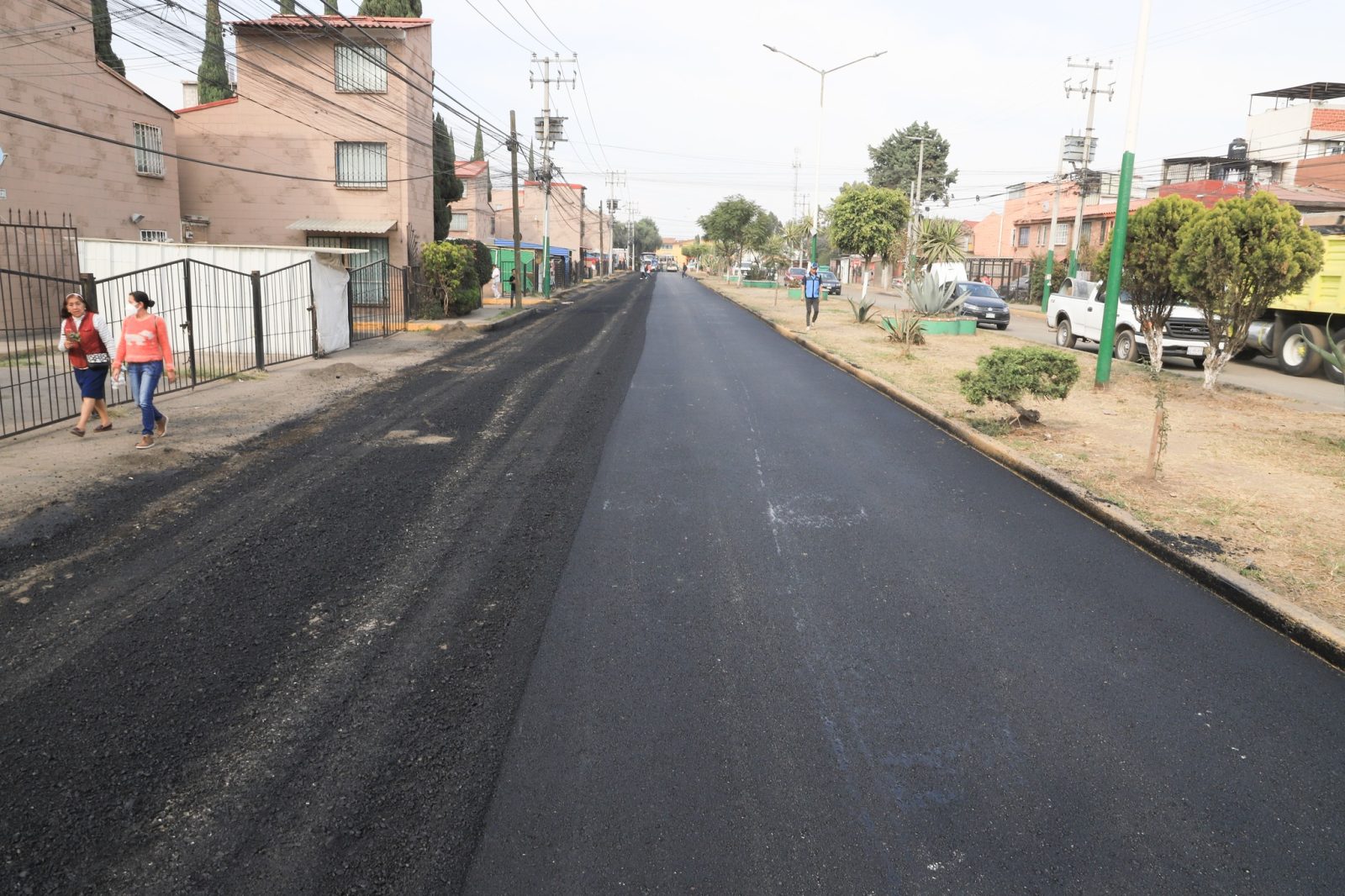 1669762541 165 En el fraccionamiento Misiones I continuan los trabajos de repavimentacion