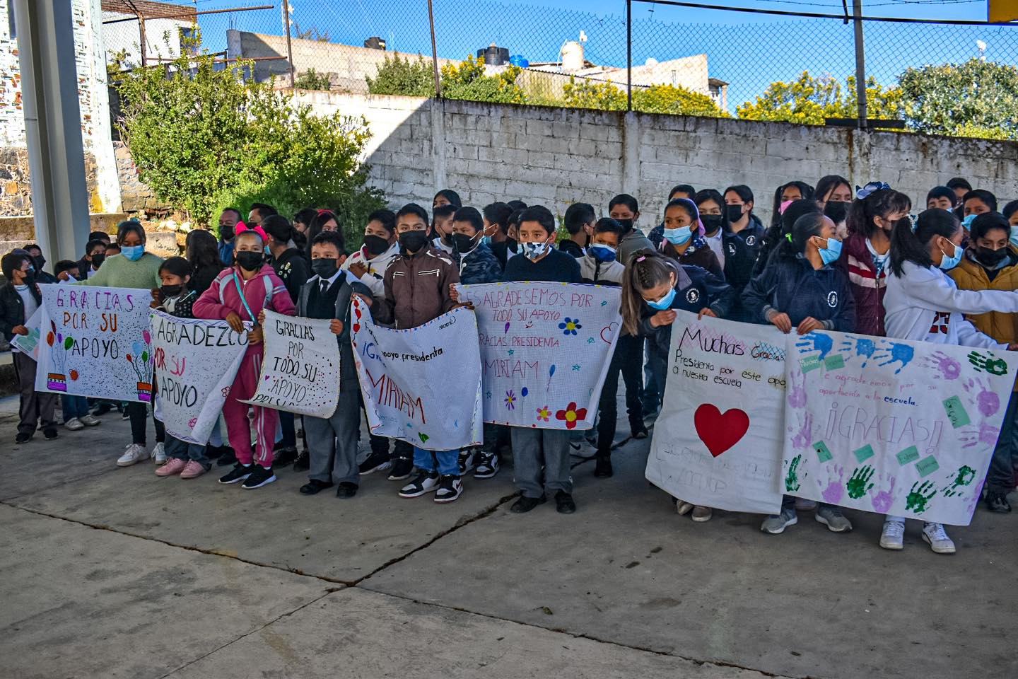 1669809652 665 Entrega de Arco Techo en la Esc Prim Benito