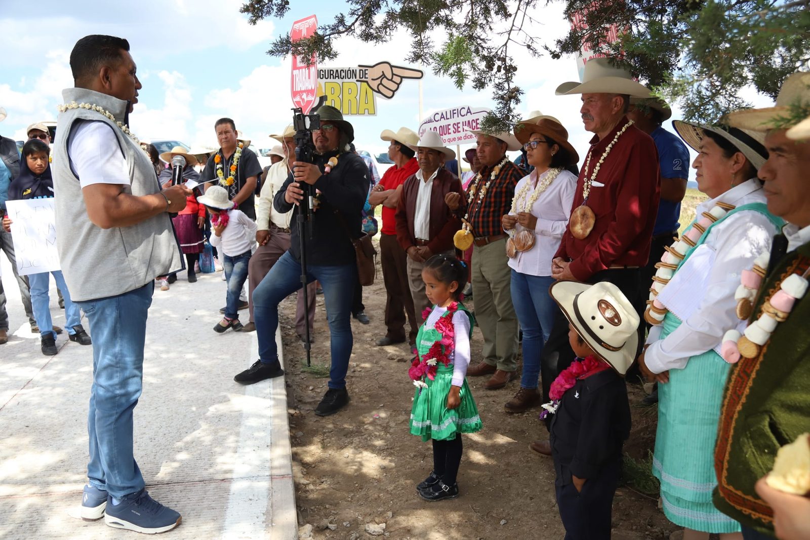 1669830991 144 Aqui seguimos cumpliendo asi lo demostramos durante la inauguracion de