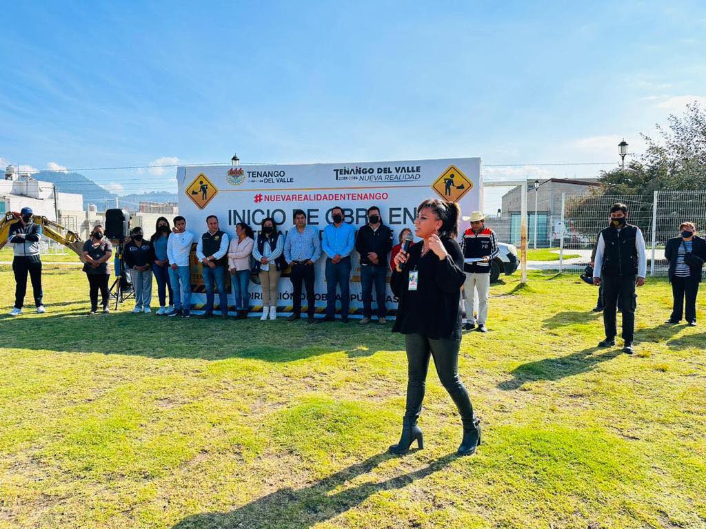 ¡Mas obra en Santiaguito Pronto tendran una UnidadDeportiva en