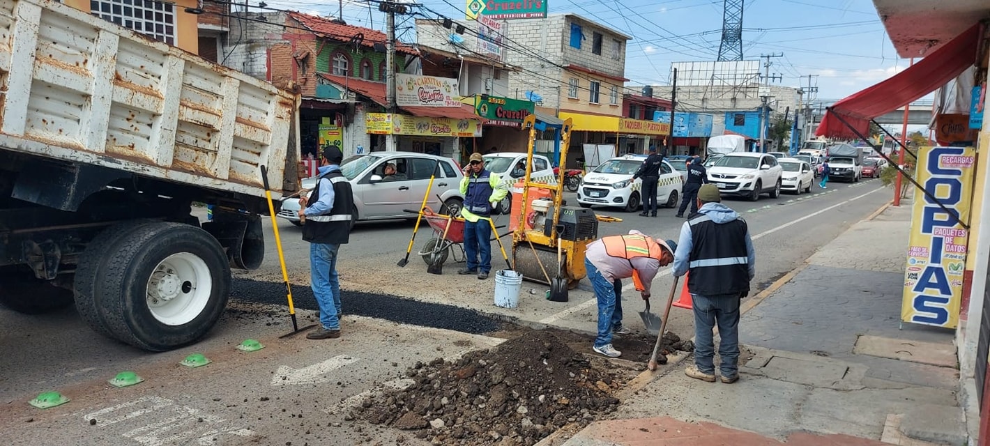 1669935794 94 SeguimosBacheando y continuamos con los trabajos en la construccion de