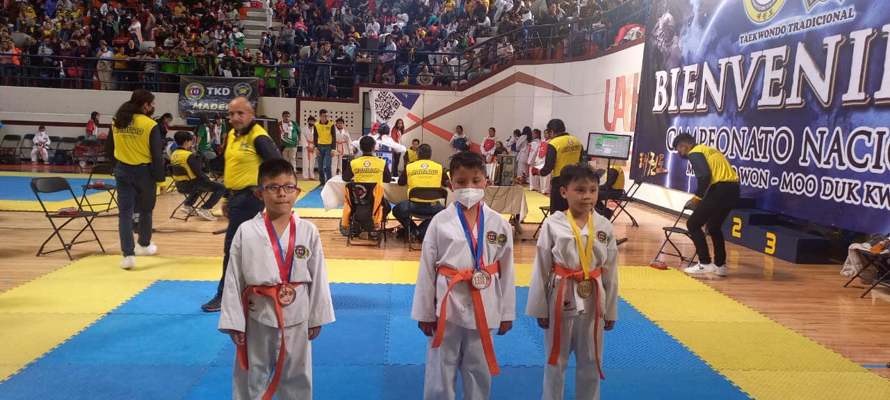 1670281523 873 Felicitamos a los alumnos de la Escuela de Taekwondo de