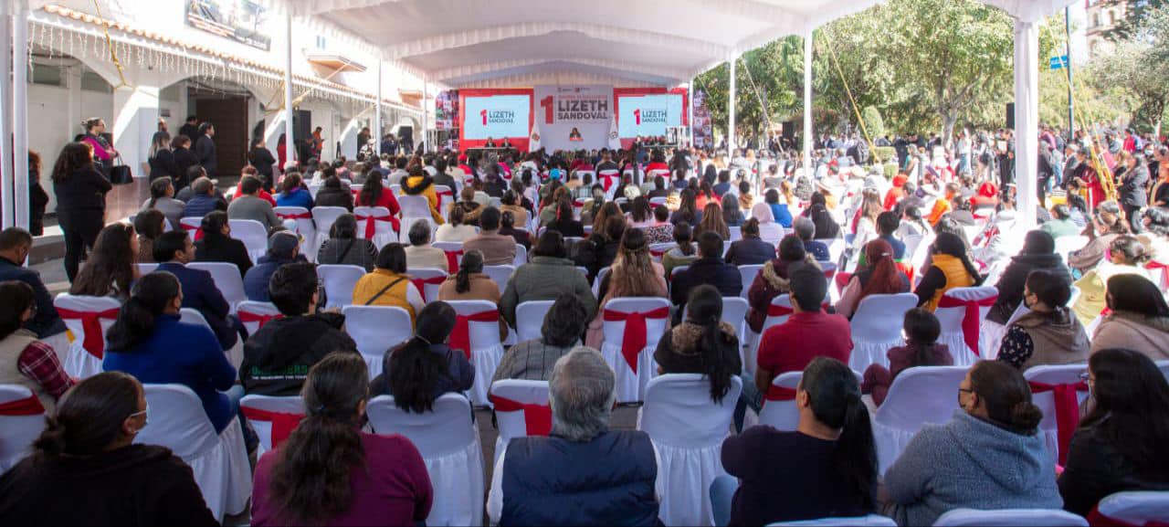 1670331274 961 Nuestra Presidenta Municipal rindio su Primer Informe de Resultados