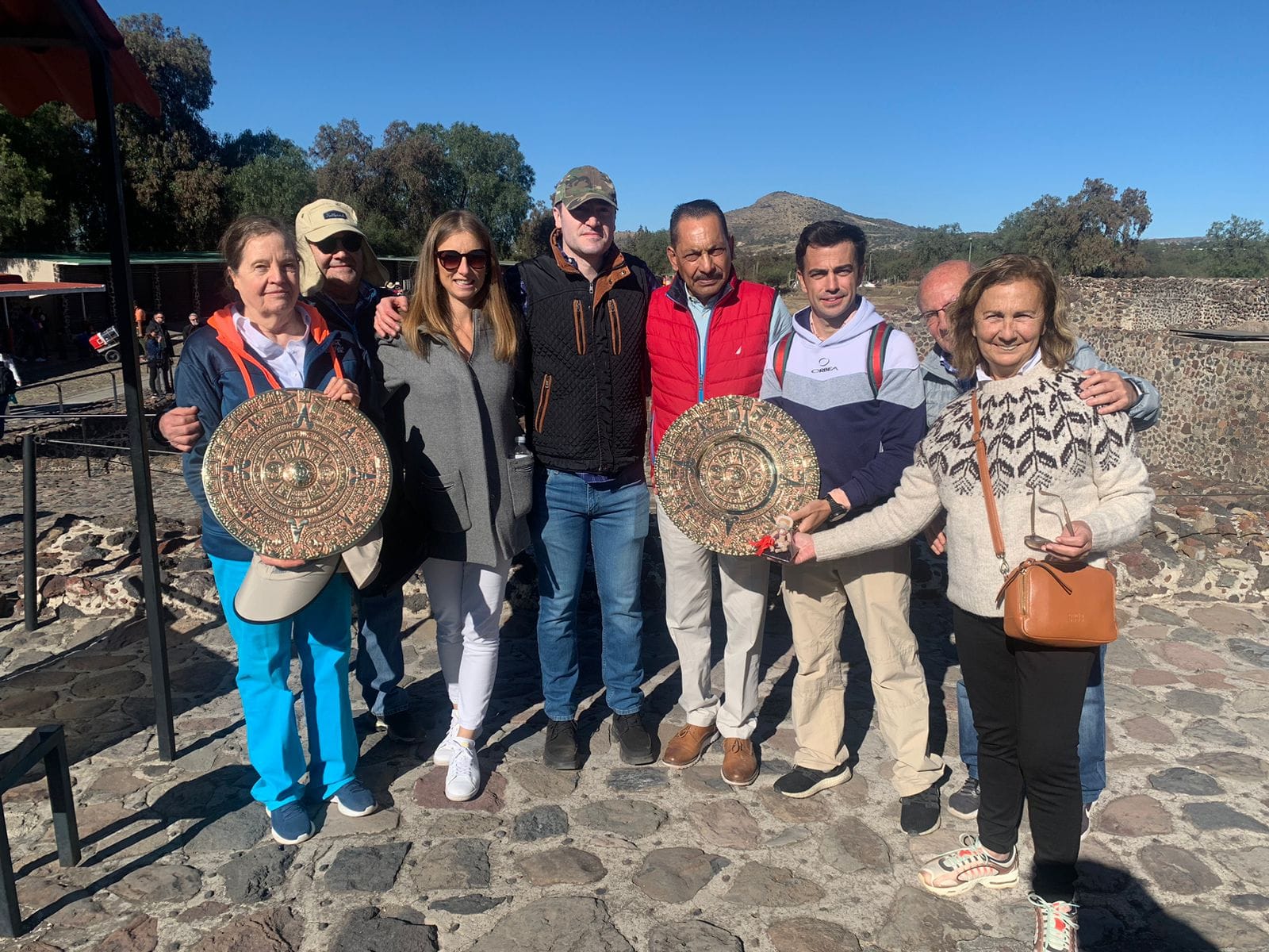 1670352921 897 Con mucho gusto recibimos este dia en Teotihuacan al titular