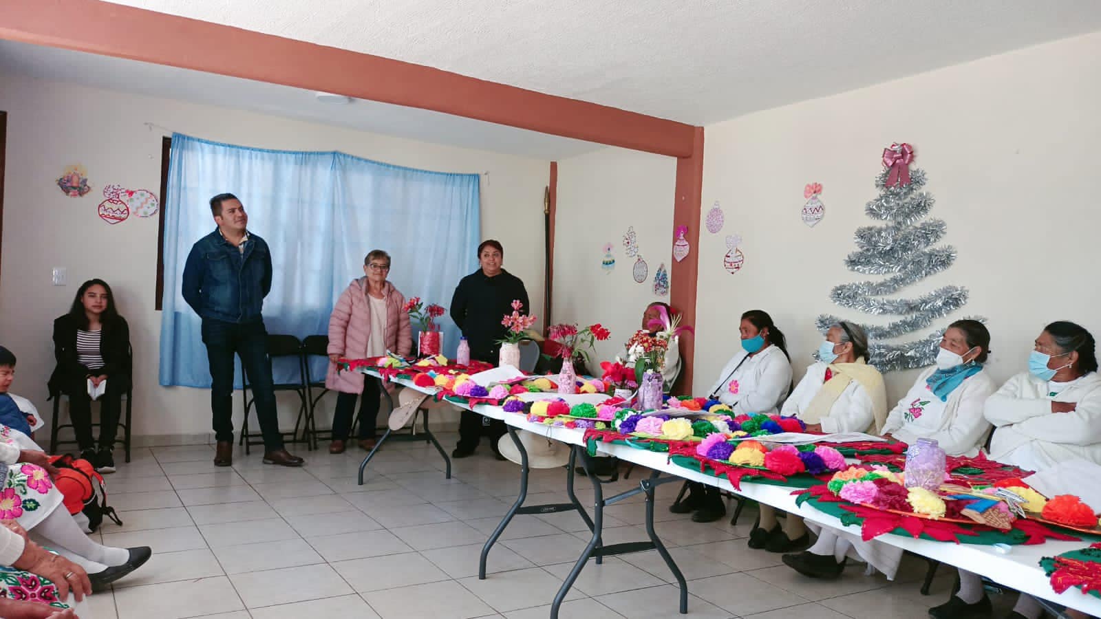 1670419147 378 A traves de las diversas actividades con los adultos mayores