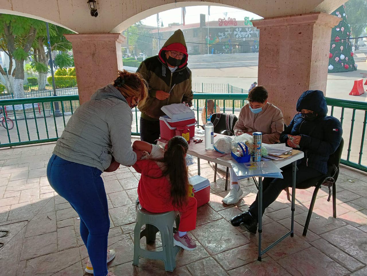 1670609286 AtencionHoy estamos realizando la vacunacion contra COVID 19 para ninas y