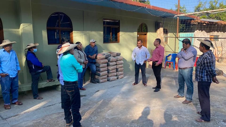 1670624826 211 Trabajando para con el pueblo es que se logra un