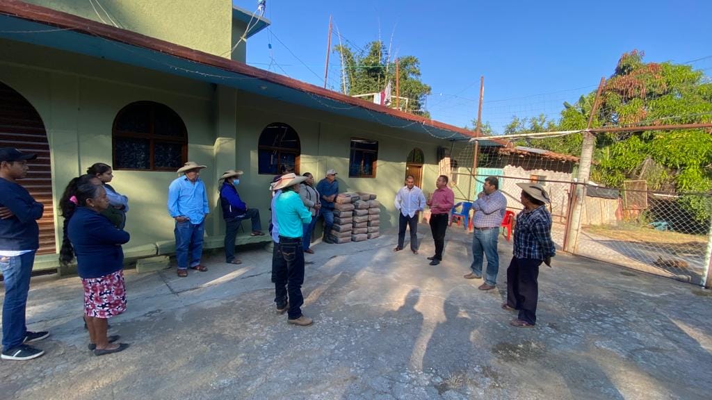 1670624827 299 Trabajando para con el pueblo es que se logra un