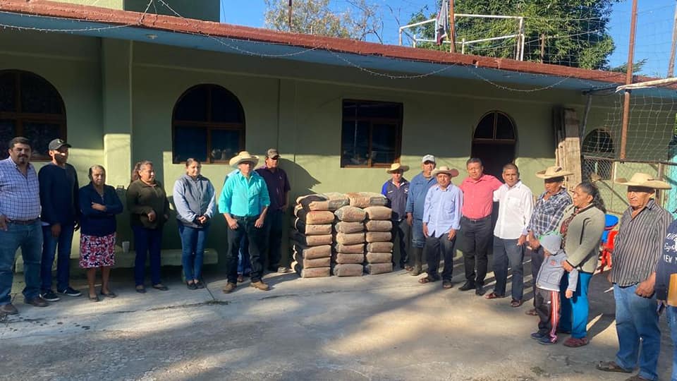 1670624837 Trabajando para con el pueblo es que se logra un