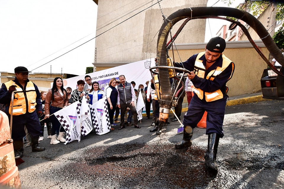 1670762014 413 El Gobierno de AtizapanDeZaragoza dio inicio al Programa de Bacheo