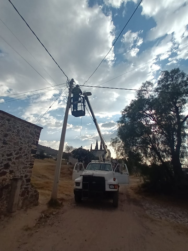 1671143089 302 La Direccion de Alumbrado Publico de Otumba continua con los