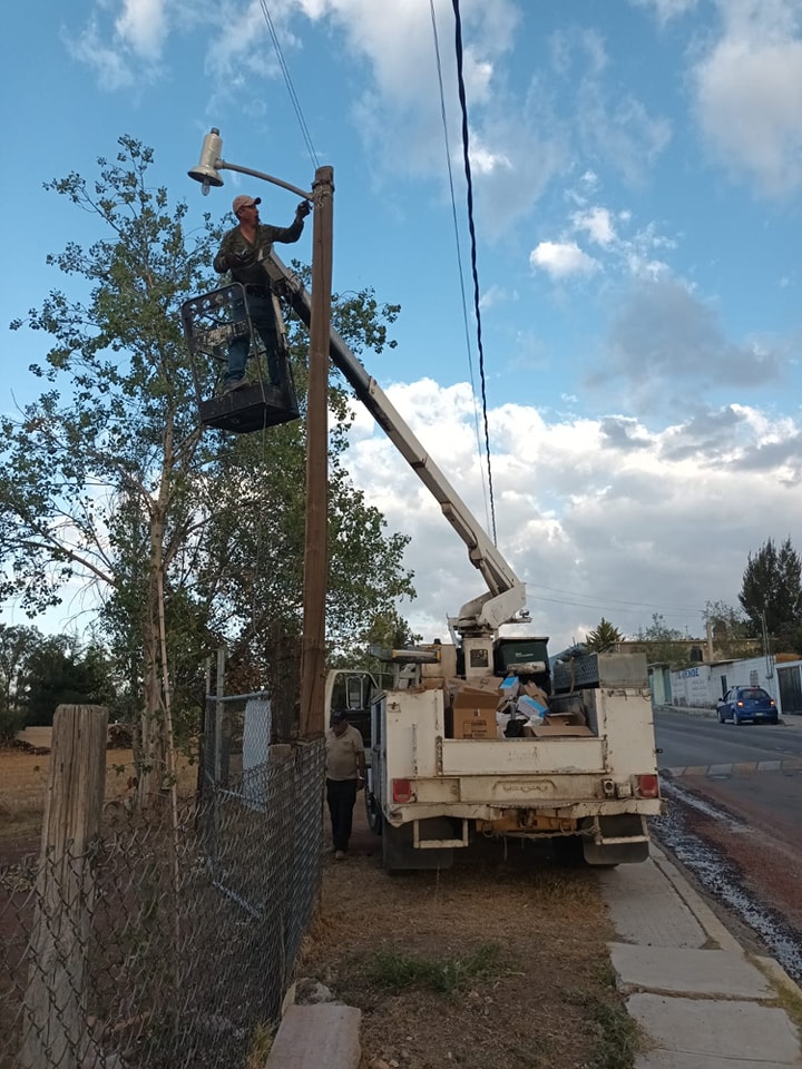 1671143089 859 La Direccion de Alumbrado Publico de Otumba continua con los