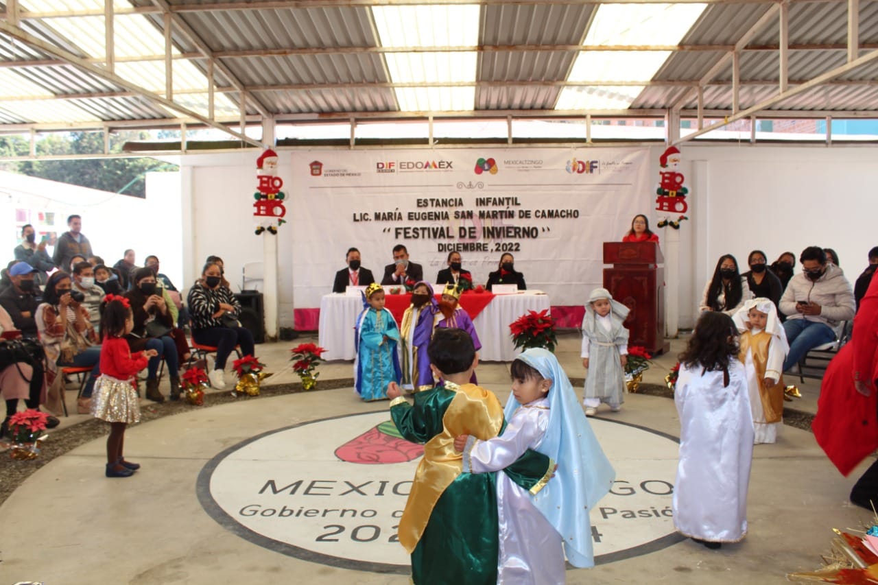 1671281455 808 Con mucha emocion festejaron las y los pequenos el Festival