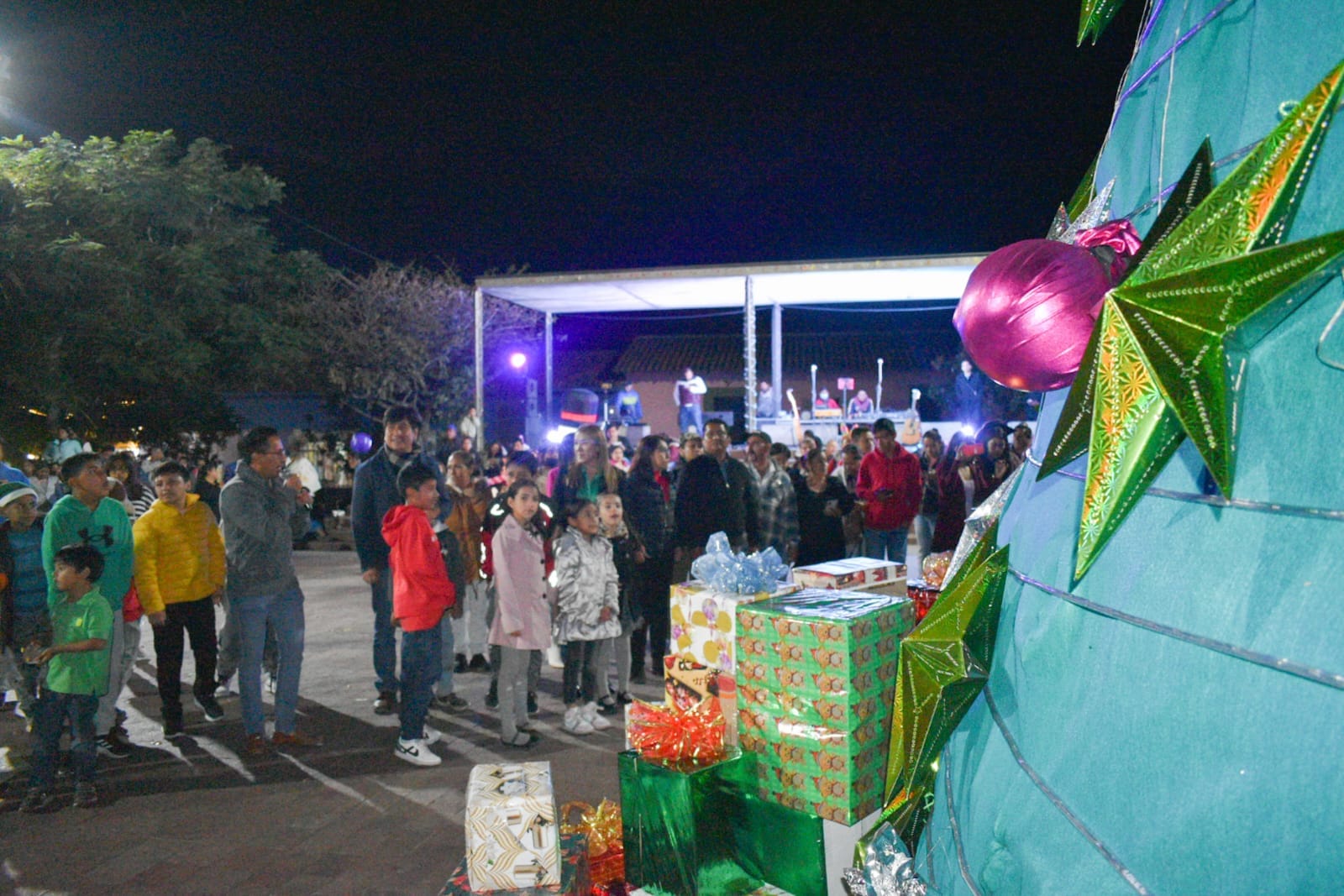 1671453212 253 En la explanada del ayuntamiento de Malinalco se llevo a