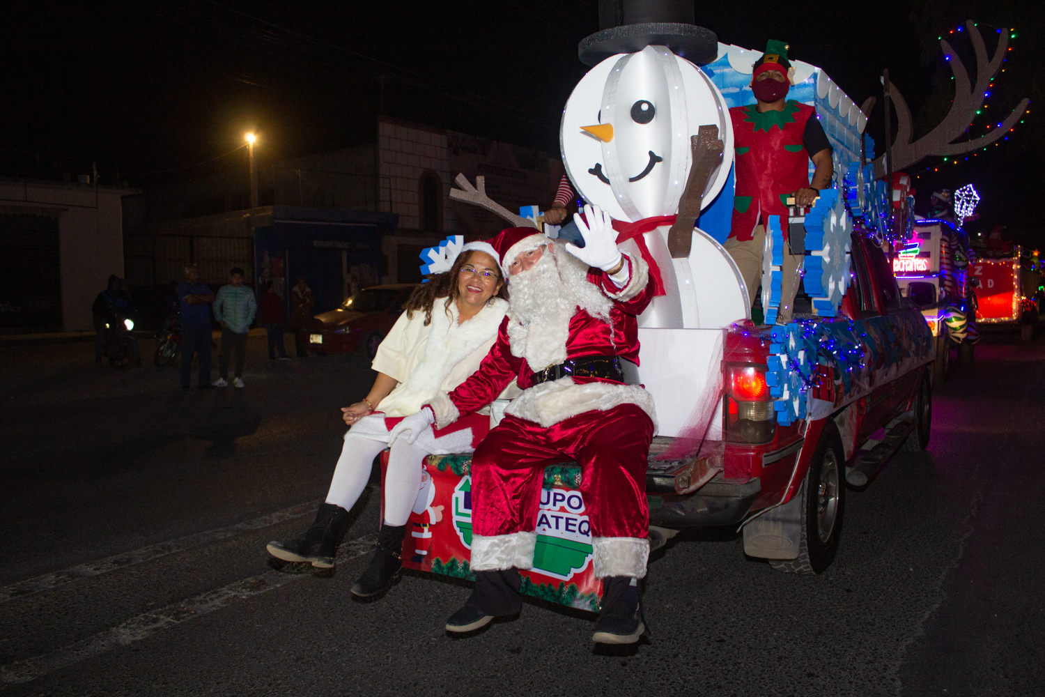 1671537772 701 Agrdacemos a todas y todos los participantes de este Desfile