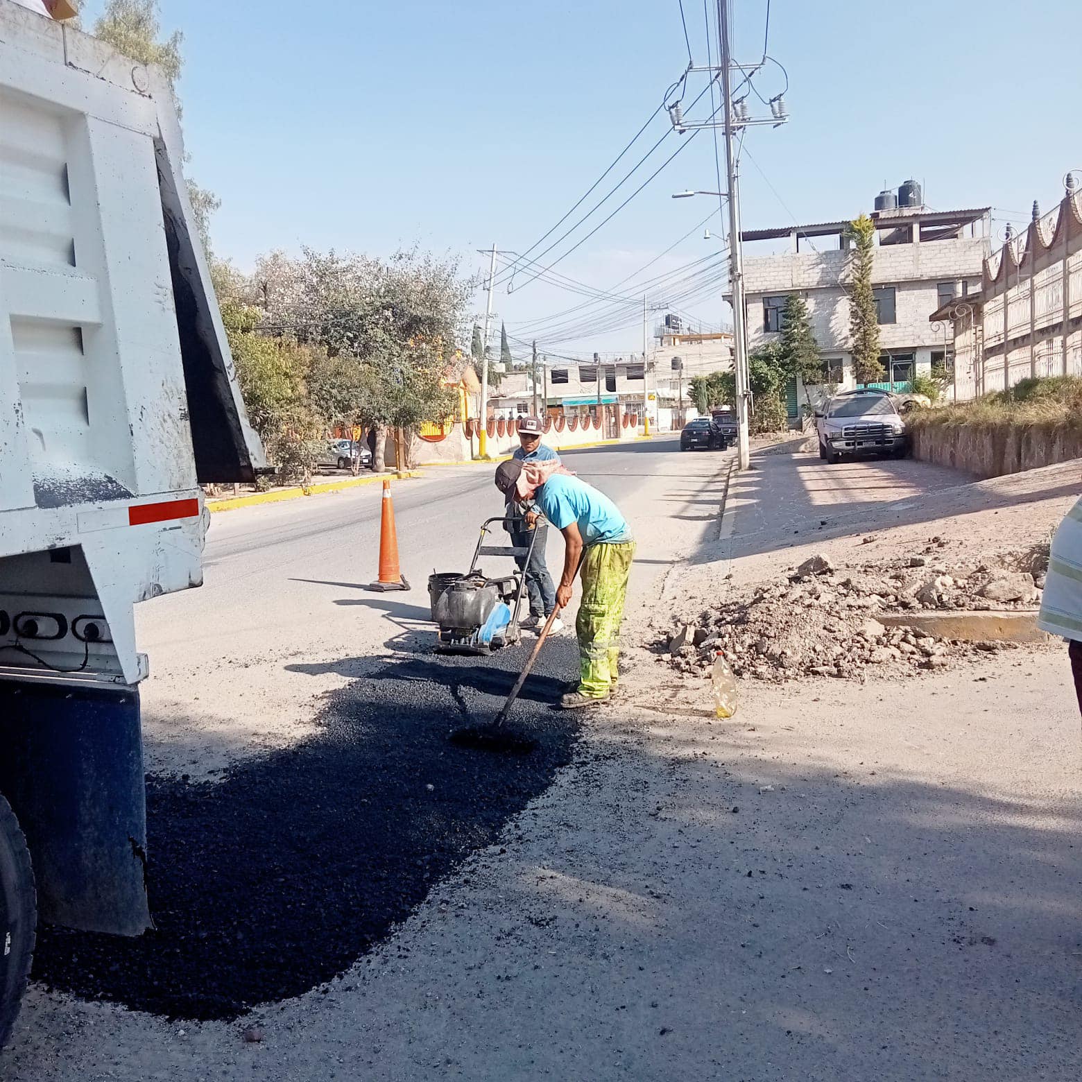 1671549160 929 El Gobierno Municipal realiza trabajos de bacheo en la comunidad