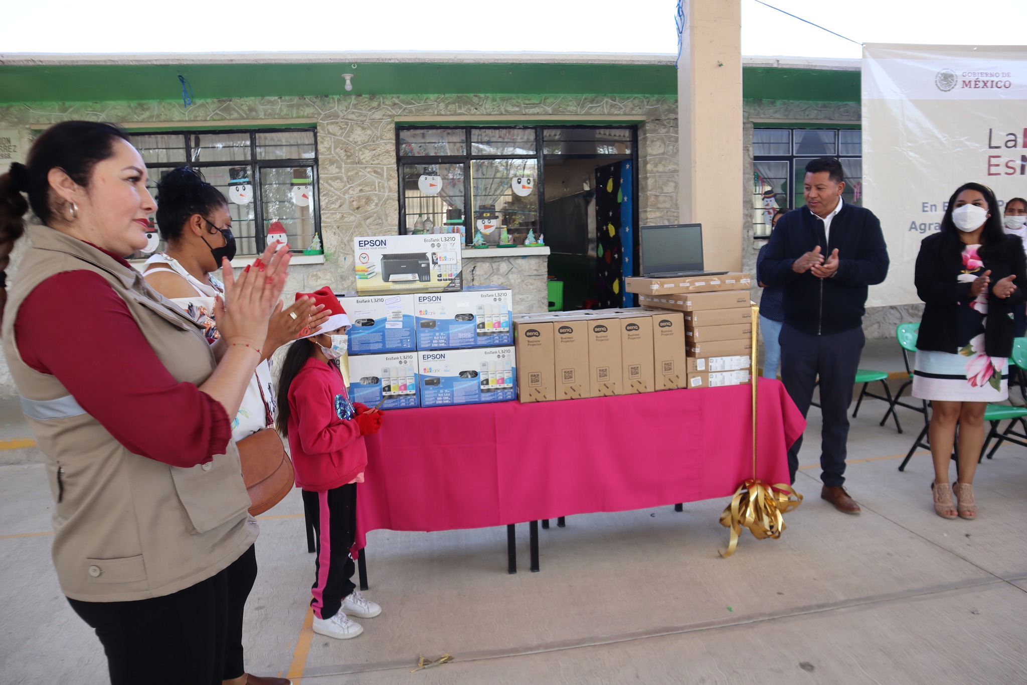 1671551930 246 LAS 25 ESCUELAS PUBLICAS DE APAXCO BENEFICIADAS CON MAS DE