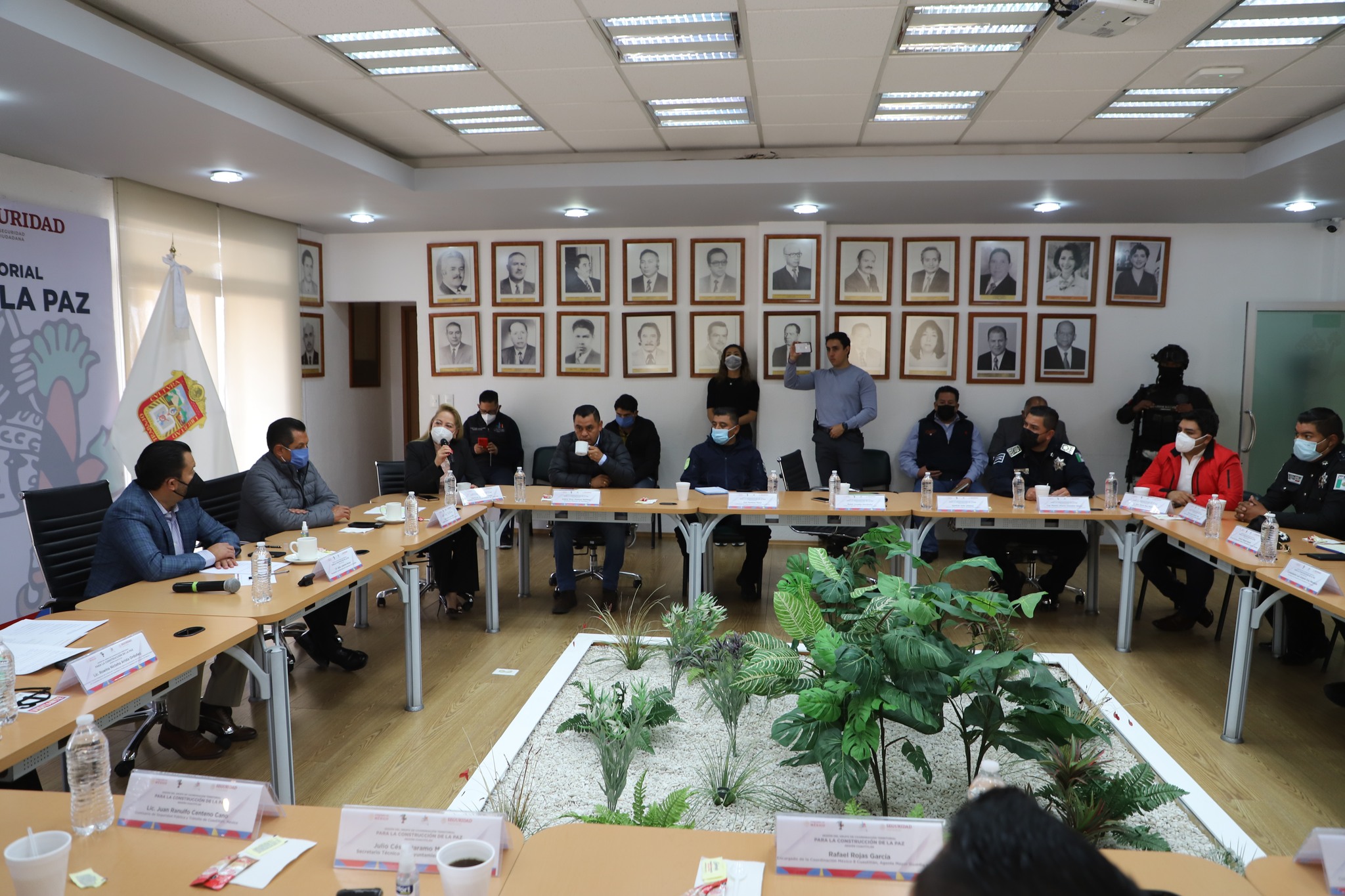 1671565866 400 Durante la Sesion del Grupo de Coordinacion Territorial para la